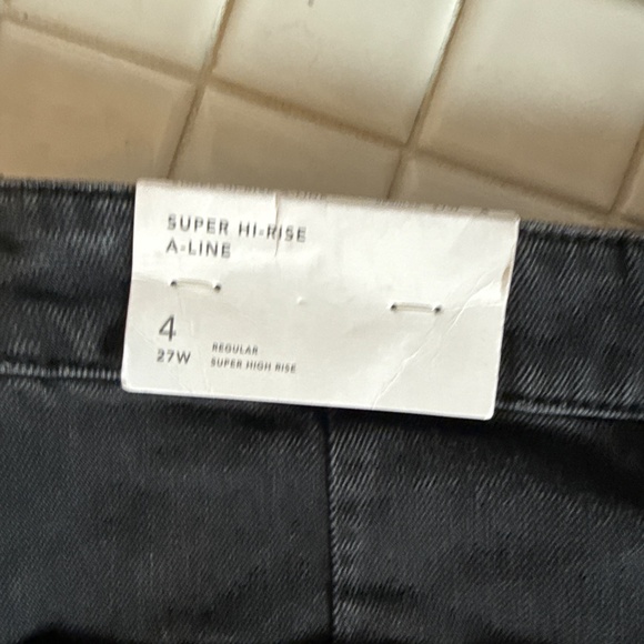 American Eagle Super Hi-Rise A-Line denim mini- NWT. Retail 49.95 - Picture 4 of 6